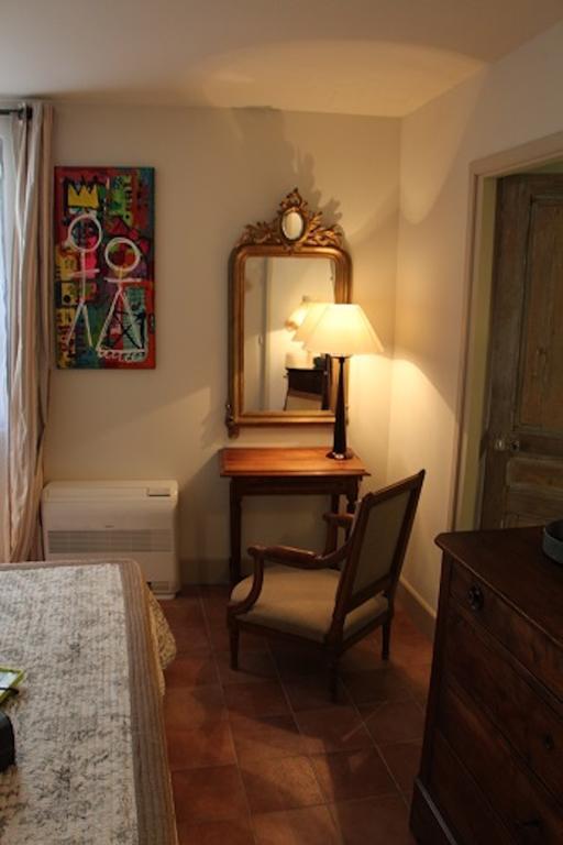 La Petite Hostellerie Юзес Экстерьер фото