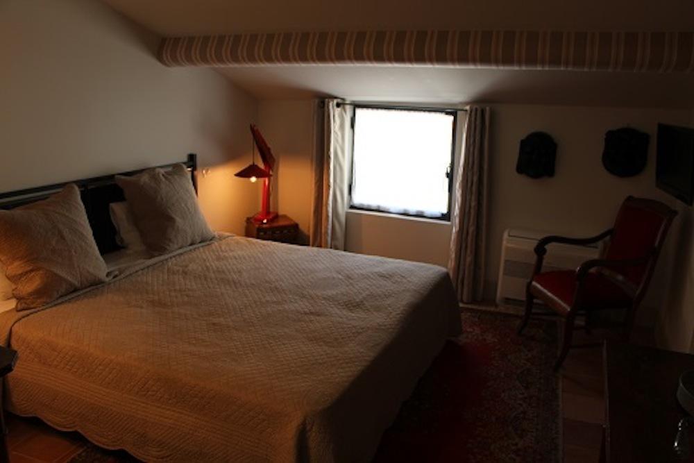 La Petite Hostellerie Юзес Экстерьер фото